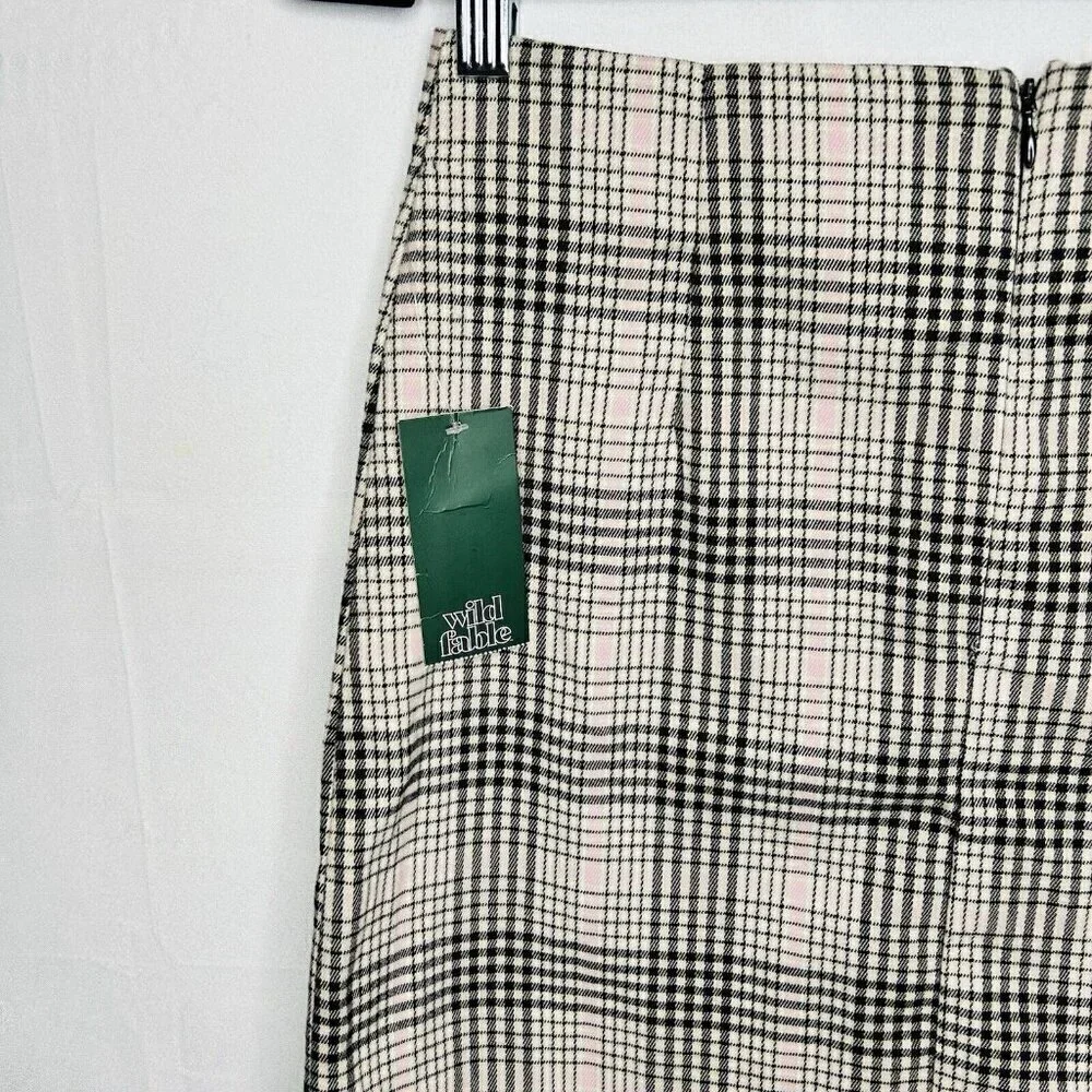 Wild Fable Mini Skirt Women's Preppy School Girl Sz 8 Pink Black Plaid Slit NWT
